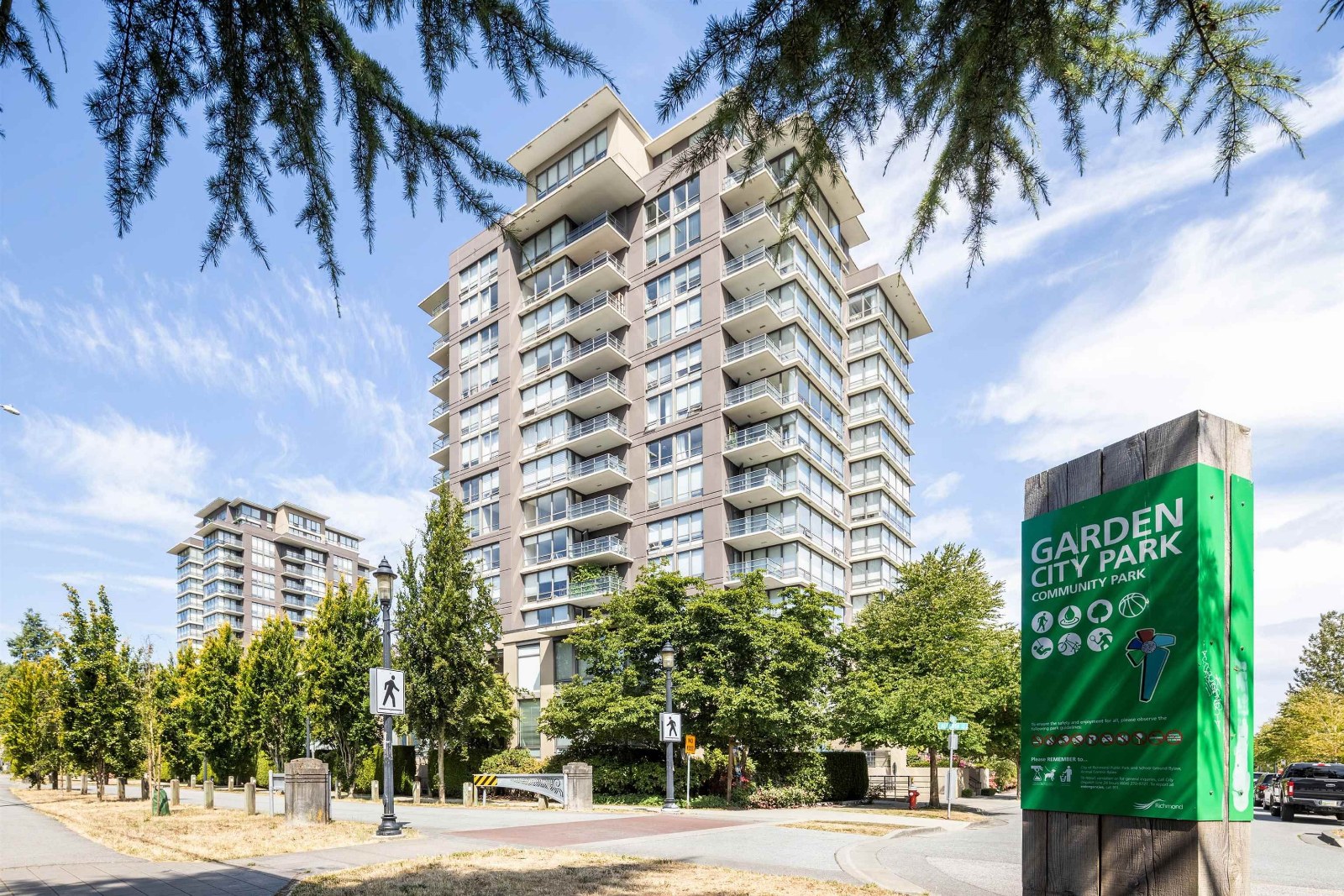 Photo 1 — click to view Garden City Res. photo 1
